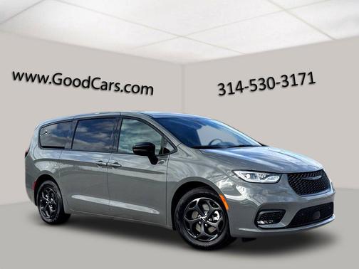 2023 Chrysler Pacifica Hybrid Limited