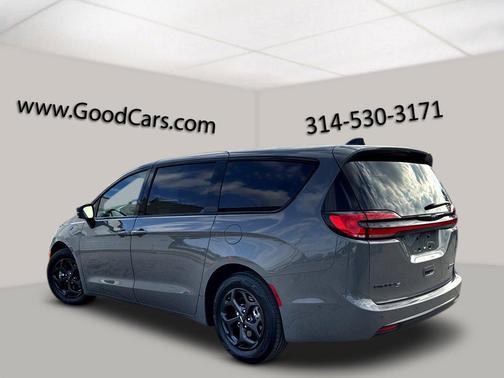 2023 Chrysler Pacifica Hybrid Limited