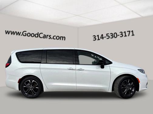 2026 Chrysler Pacifica L