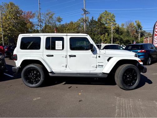 2022 Jeep Wrangler Unlimited 4xe Sahara