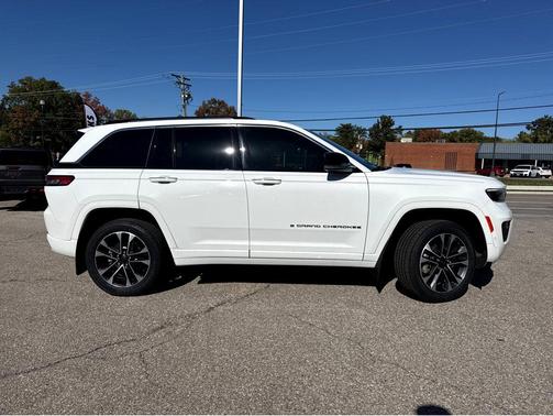 2023 Jeep Grand Cherokee Overland