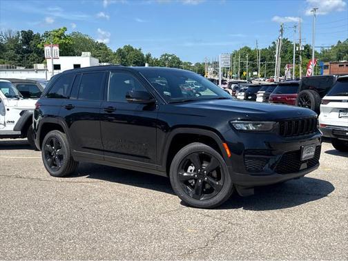 2025 Jeep Grand Cherokee Altitude