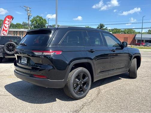 2025 Jeep Grand Cherokee Altitude