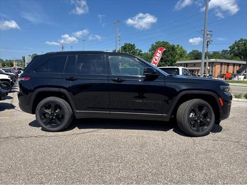 2025 Jeep Grand Cherokee Altitude