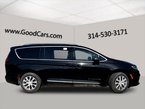 2025 Chrysler Pacifica L