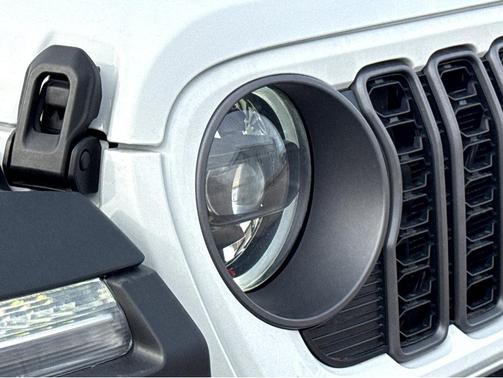 2026 Jeep Gladiator Mojave 4x4