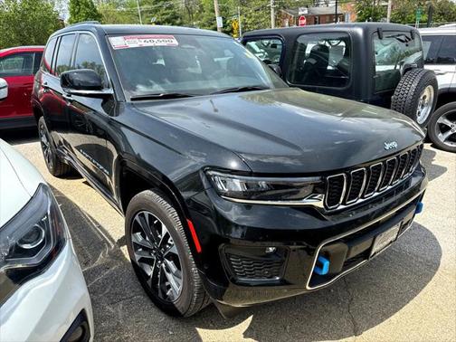 2022 Jeep Grand Cherokee 4xe Overland