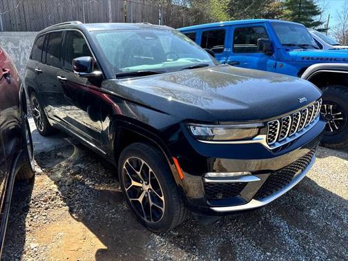 2023 Jeep Grand Cherokee Summit