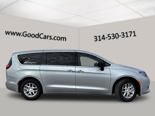 2026 Chrysler Voyager LX