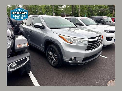 Silver Sky Metallic 2016 Toyota Highlander XLE