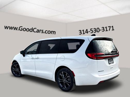 2026 Chrysler Pacifica L