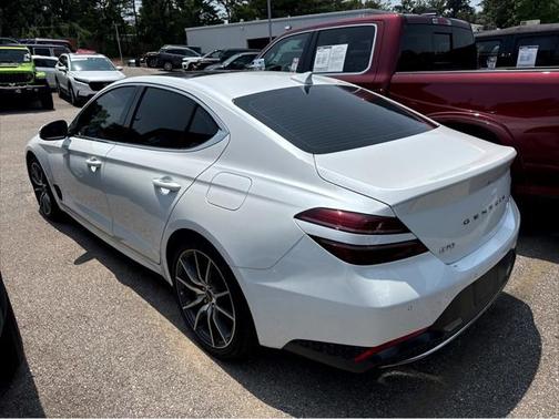 2022 Genesis G70 2.0T AWD