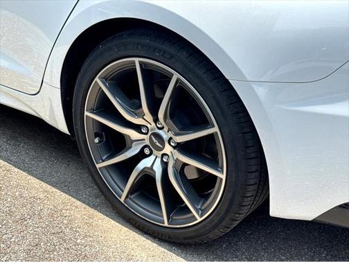 2022 Genesis G70 2.0T AWD