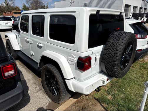2021 Jeep Wrangler Unlimited Sahara