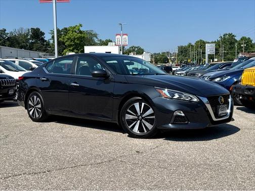 2021 Nissan Altima 2.5 SV
