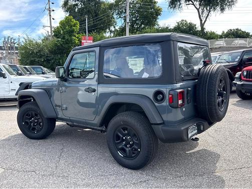 2025 Jeep Wrangler Sport