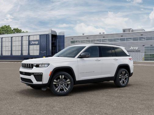 Bright White Clearcoat 2027 Jeep Grand Cherokee Limited