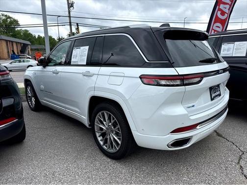 2022 Jeep Grand Cherokee 4xe Summit