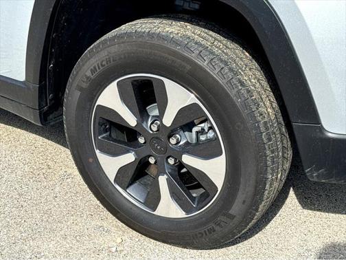 2022 Jeep Grand Cherokee 4xe Base