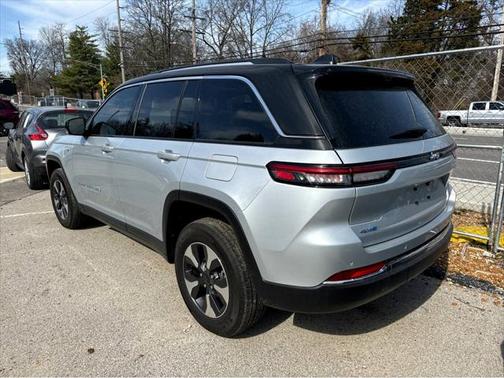 2022 Jeep Grand Cherokee 4xe Base
