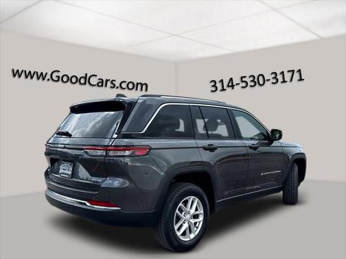 2023 Jeep Grand Cherokee Laredo
