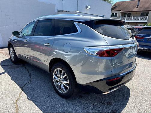 Moonstone Gray Metallic 2023 Buick Enclave Essence FWD