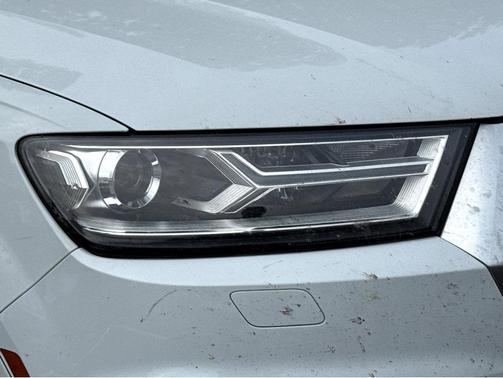 2017 Audi Q7 3.0T Premium