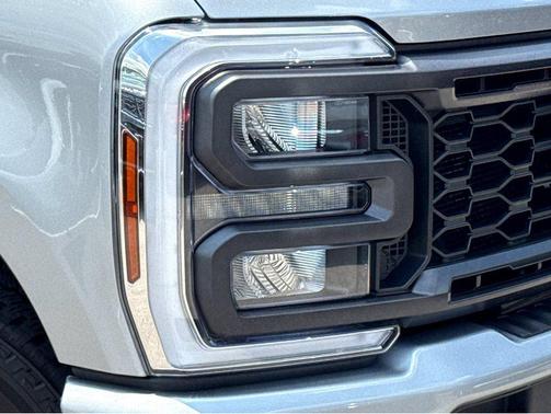 Iconic Silver Metallic 2024 Ford F-350 Lariat