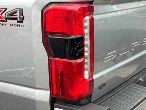 Iconic Silver Metallic 2024 Ford F-350 Lariat