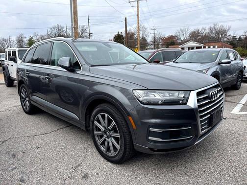 2019 Audi Q7 45 Premium Plus