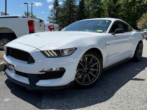 2017 Ford Shelby GT350 Base