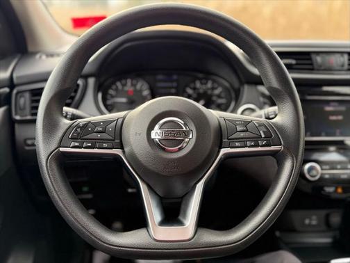 2017 Nissan Rogue Sport S