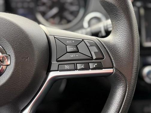 2017 Nissan Rogue Sport S
