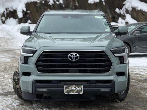 2024 Toyota Sequoia SR5