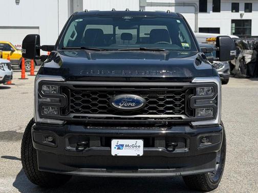 Agate Black Metallic 2026 Ford F-350 XL