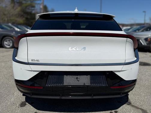 2024 Kia EV6 Wind