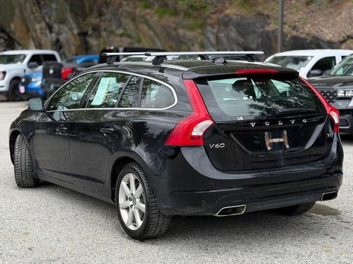 Black 2017 Volvo V60 T5 Premier