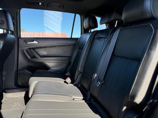 2022 Volkswagen Tiguan 2.0T SE R-Line Black 4MOTION