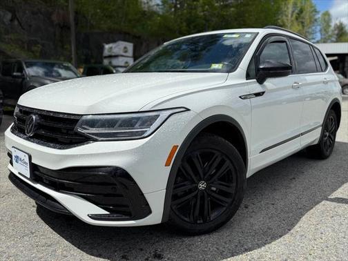 2022 Volkswagen Tiguan 2.0T SE R-Line Black 4MOTION