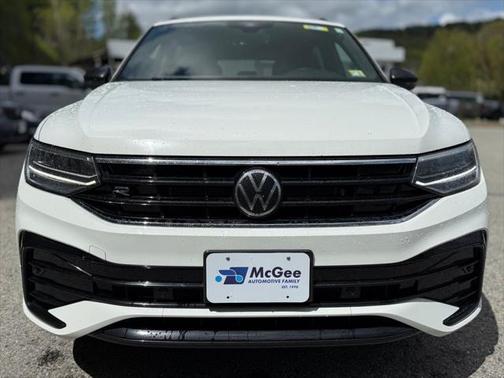 2022 Volkswagen Tiguan 2.0T SE R-Line Black 4MOTION
