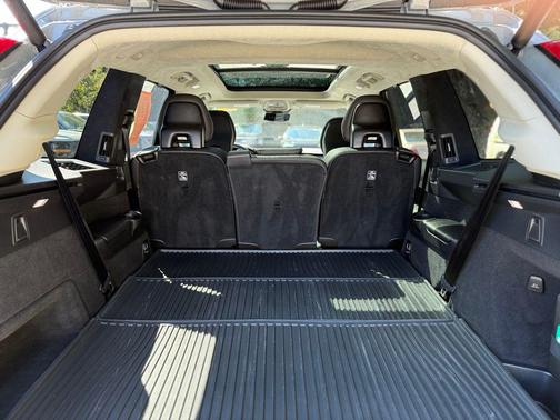 2024 Volvo XC90 B6 Ultimate Bright Theme 7-Seater