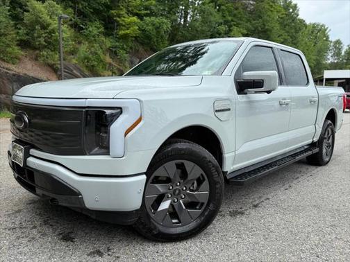 2023 Ford F-150 Lightning LARIAT
