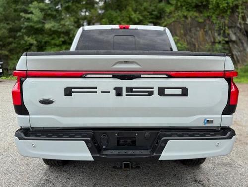 2023 Ford F-150 Lightning LARIAT