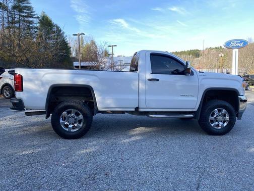 2017 GMC Sierra 2500 Base