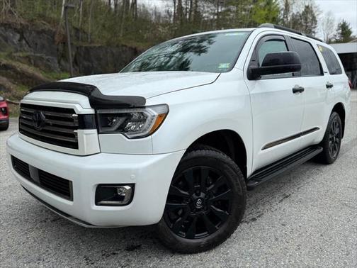 2022 Toyota Sequoia Base