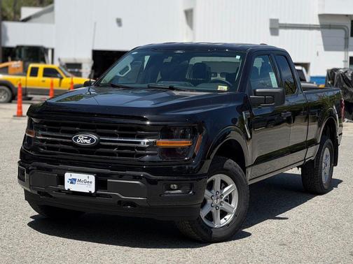 Agate Black Metallic 2026 Ford F-150 XLT
