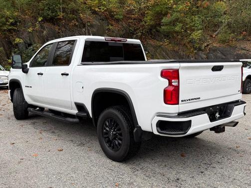 2024 Chevrolet Silverado 3500 LT