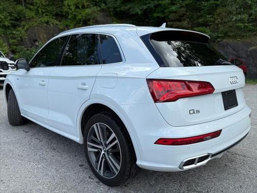 2020 Audi Q5 Premium Plus 55 TFSI e quattro S tronic