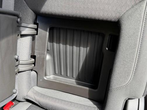 Onyx Black 2024 GMC Sierra 1500 Elevation