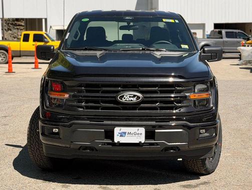 Agate Black Metallic 2026 Ford F-150 XLT